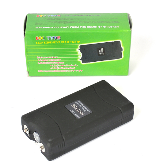 防身器材為什么會(huì)成為女性的熱銷產(chǎn)品之一？非常明顯的原因在于，目前女性人身安全缺失，而防身器材又正好符合當(dāng)前的需求，能給女性對(duì)于防身目的的及時(shí)性和能力都非常的適用。即使是手無(wú)縛雞之力的柔弱女性都有可能制服強(qiáng)壯的歹徒。